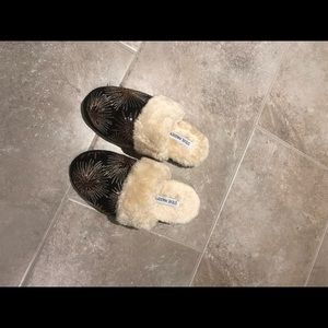Steve Madden slippers